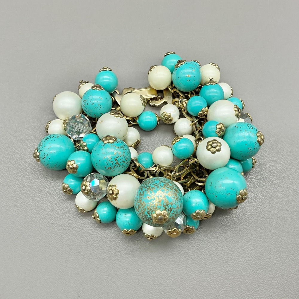 Beaded Cluster Bracelet Women Blue White Gold Tone Vintage Faux Pearl Jewelry